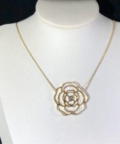 Chanel P??tales de Cam??lia Necklace 18k Yellow Gold Diamonds J11668