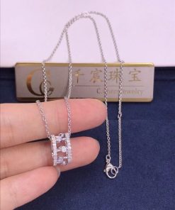De Beers Dewdrop Pendant in White Gold N1022090045