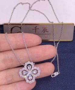 Harry Winston Diamond Loop by Harry Winston Full Motif Diamond Pendant PEDPRPMEL4C