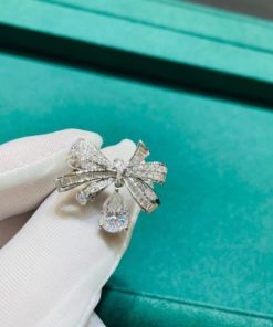Graff Tilda??s Bow Classic Diamond Ring RGR566