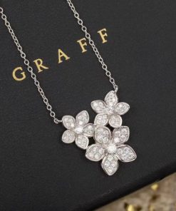 Graff Wild Flower Diamond Cluster Pendant RGP772