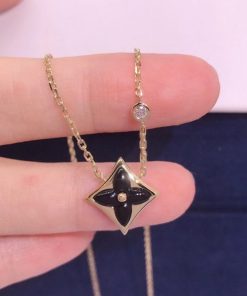 Louis Vuitton Color Blossom Bb Star Pendant Onyx And Diamond Q93699