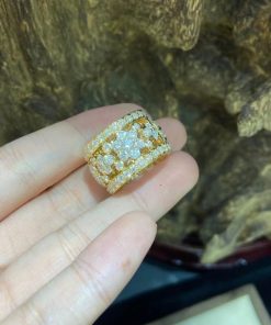 Van Cleef & Arpels 18k Yellow Gold Diamonds Snowflake Ring VCARO3RV00