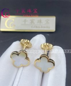 Van Cleef & Arpels Alhambra cufflinks yellow gold Mother-of-pearl VCARC95000