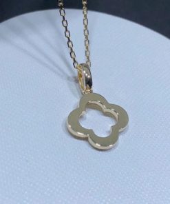Van Cleef Arpels Byzantine Alhambra Pendant Yellow Gold VCARD38900