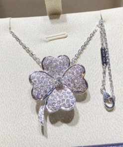 Van Cleef Arpels Flora Cosmos Necklace VCARO68M00