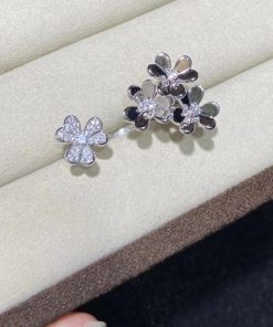 Van Cleef & Arpels Frivole Between The Finger Ring White Gold And Diamond VCARP6L000