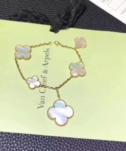 Van Cleef Arpels Magic Alhambra Bracelet mother-of-pearl VCARD78600