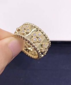 Van Cleef & Arpels Perl??e Clovers Ring Diamond Yellow Gold VCARO9LO00