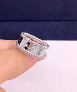 Van Cleef & Arpels Perl??e Signature Ring White Gold VCARN32300