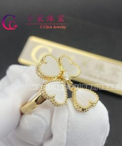 Van Cleef Arpels Sweet Alhambra Effeuillage Ring Mother-of-pearl VCARN5P300