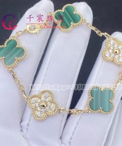 Van Cleef Arpels Vintage Alhambra Bracelet 5 Motifs Green Chalcedony
