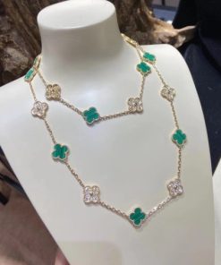 Van Cleef Arpels Vintage Alhambra Long Necklace, 20 Motifs Yellow gold, Diamond, Malachite VCARO7GP00