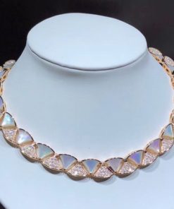 Bvlgari Divas Dream Necklace with mother-of-pearl 354091