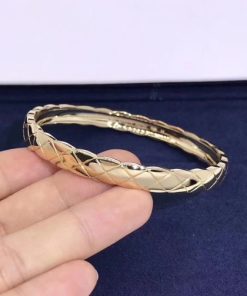 Chanel COCO Crush Bracelet Quilted Motif J11139