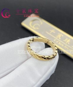 Chanel Coco Crush Ring Quilted Motif Yellow Gold Mini Version J11794
